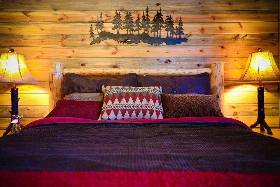 Mountain Bounty Bed and Breakfast | 30500 US-40, Evergreen, CO 80439, USA | Phone: (720) 938-2413