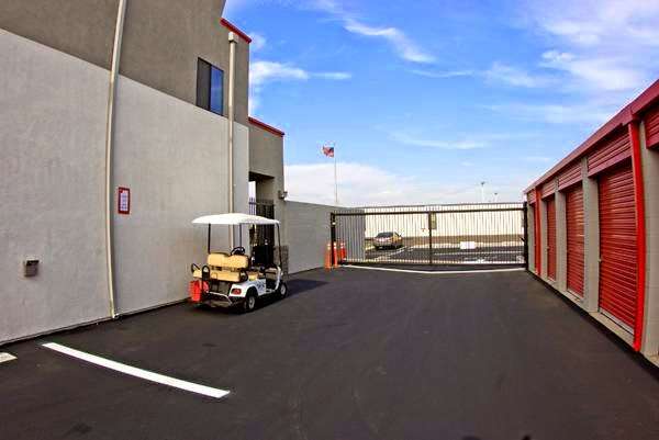 Reliable Self Storage | 13755 Seneca Rd, Victorville, CA 92392, USA | Phone: (760) 951-7733