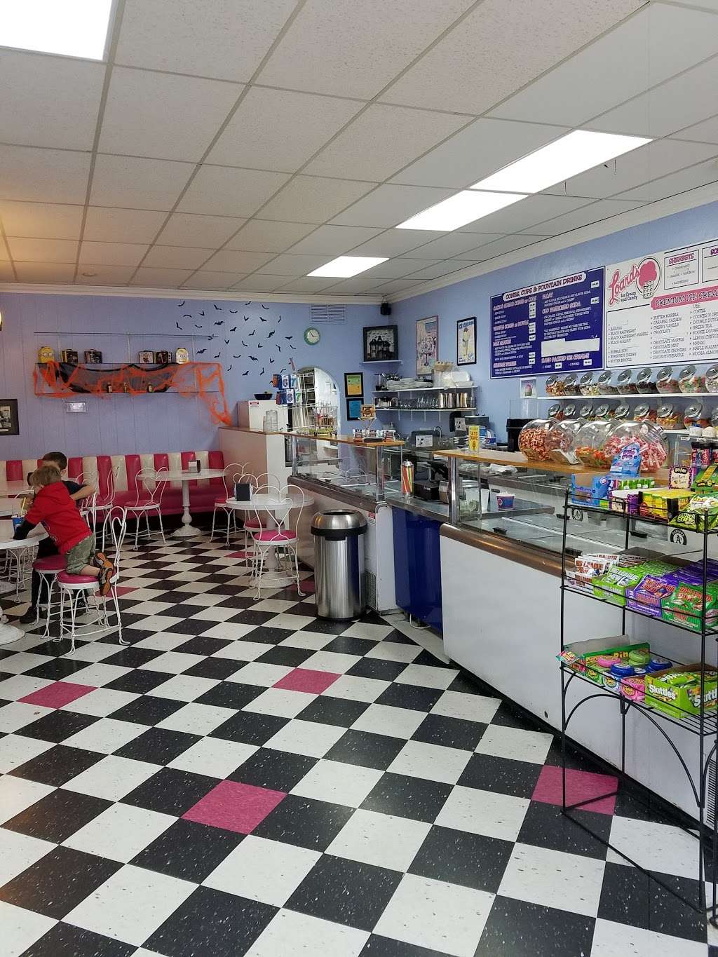 Loards Ice Cream and Candies Orinda | 230 Brookwood Rd, Orinda, CA 94563 | Phone: (925) 254-3434