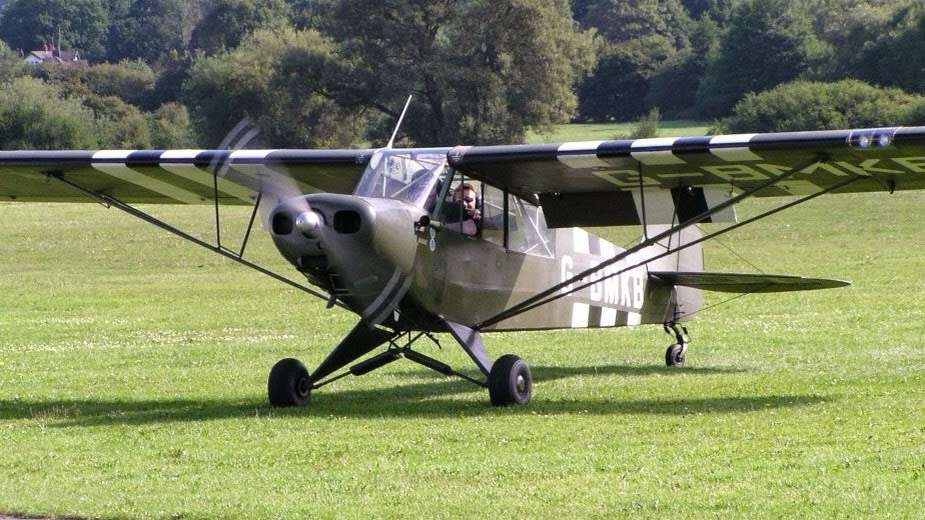 Cubair Flight Training Ltd | The Old Squash Court, Redhill Aerodrome, Kings Mill Ln, Redhill RH1 5JY, UK | Phone: 01737 822124
