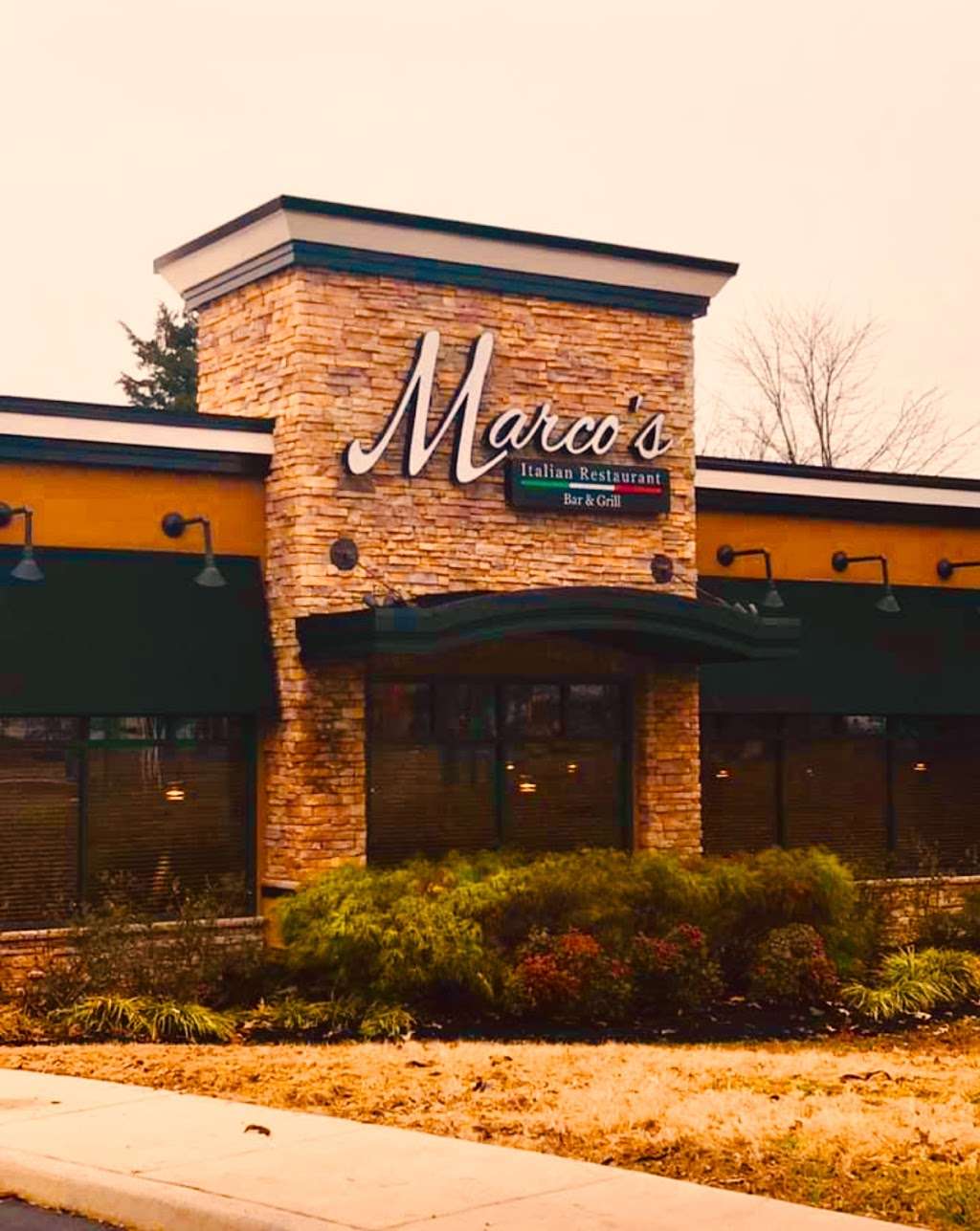 Marcos Italian Restaurant | 805 England St, Ashland, VA 23005, USA | Phone: (804) 299-3454