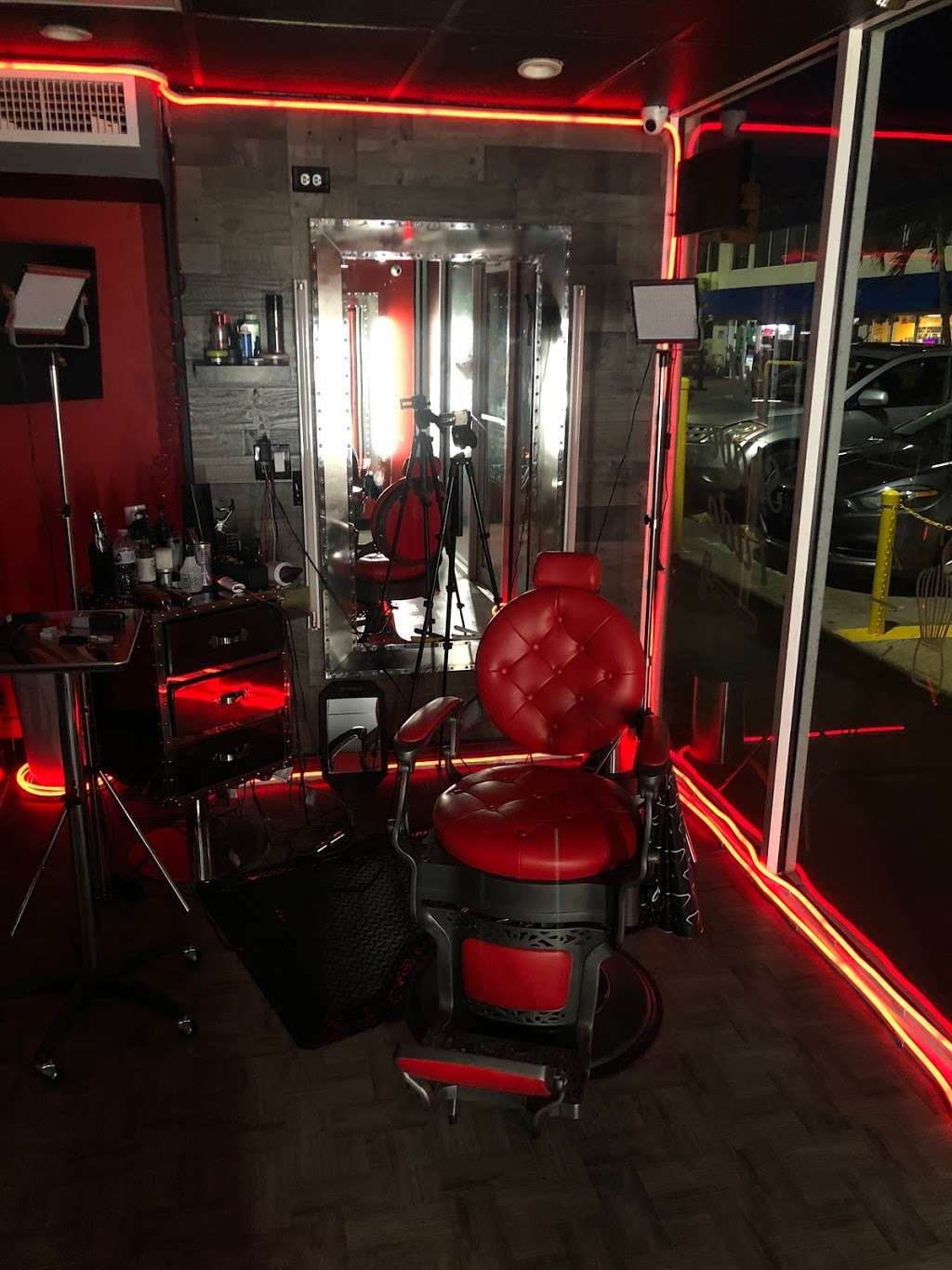 Visionary Barber Studio | 7601 E Treasure Dr # Cu-4, North Bay Village, FL 33141, USA | Phone: (407) 485-2643