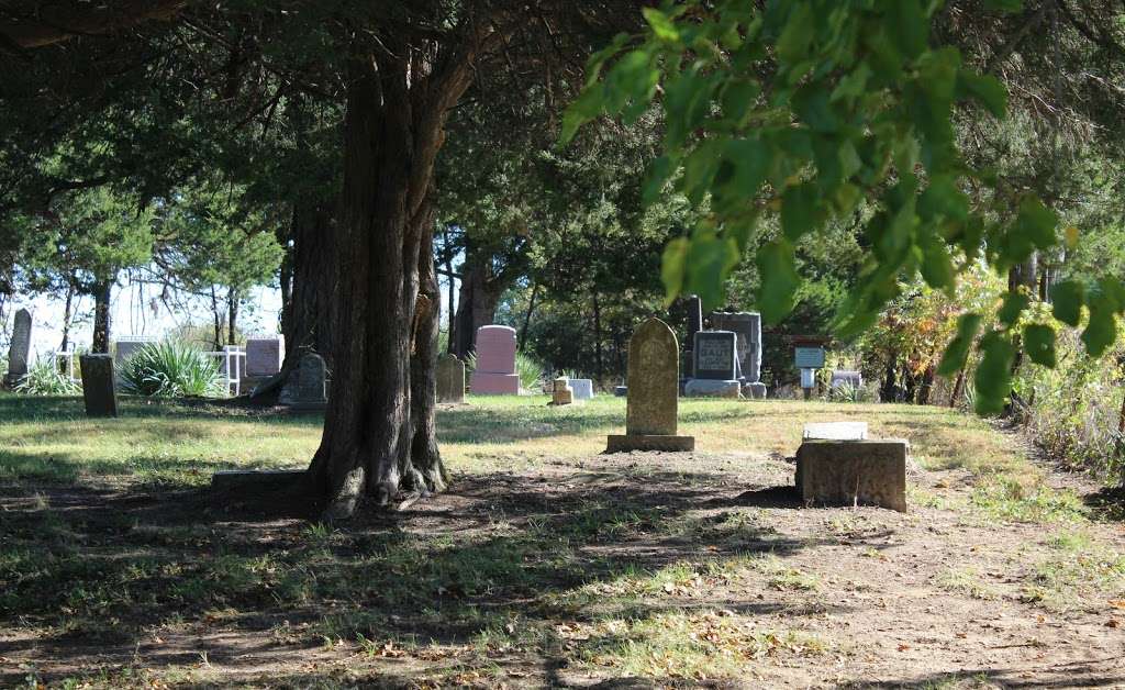 Lee Cemetery | Knob Noster, MO 65336, USA