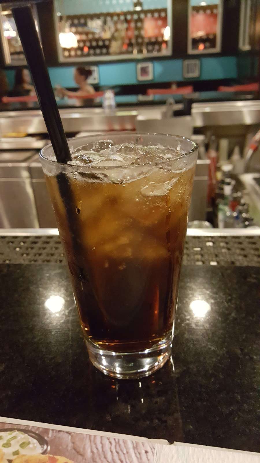 TGI Fridays | 490 N Randall Rd, Batavia, IL 60510, USA | Phone: (630) 406-1090