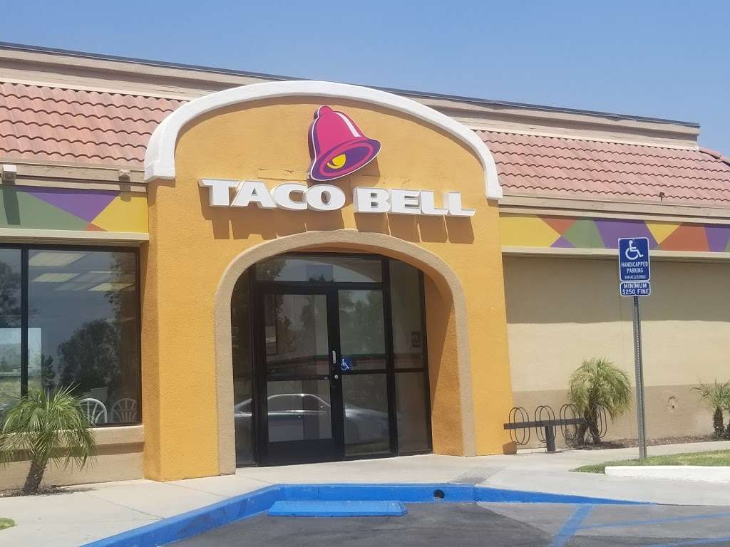 Taco Bell | 6970 Mission Boulevard, Rubidoux, CA 92509, USA | Phone: (951) 681-0123