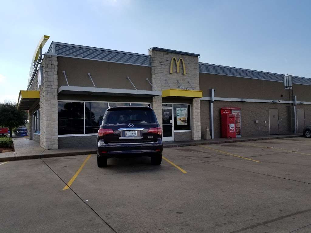 McDonalds | 2100 Farm to Market Rd 1488, Hempstead, TX 77445, USA | Phone: (979) 826-9884