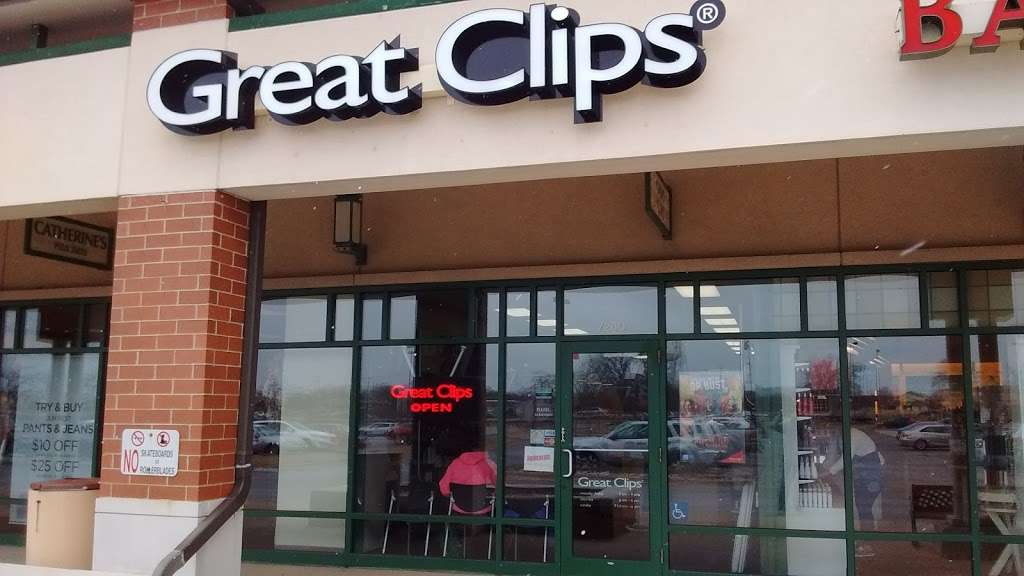 Great Clips | 7260 Green Bay Rd, Kenosha, WI 53142 | Phone: (262) 942-1161