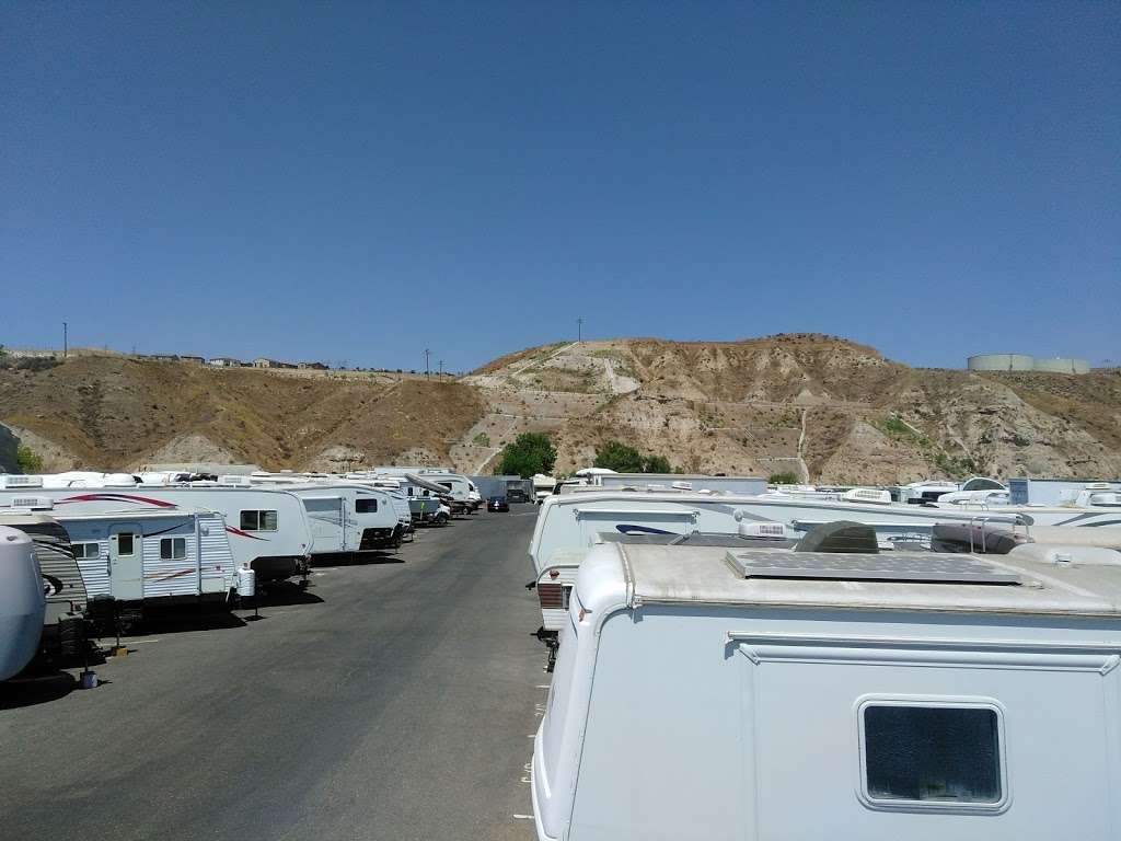 S C Storage | 27129 Honby Ave, Santa Clarita, CA 91351, USA | Phone: (661) 298-1187