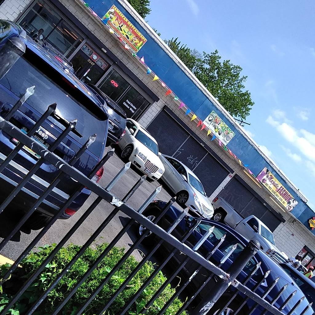 Nikos Jamaican Restaurant | 3347 E 93rd St, Cleveland, OH 44104 | Phone: (216) 965-0049