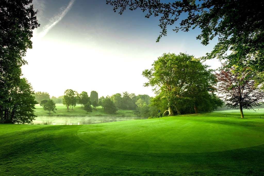 Cottesmore Hotel Golf and Country Club | Buchan Hill, Pease Pottage, Crawley RH11 9AT, UK | Phone: 01293 528256
