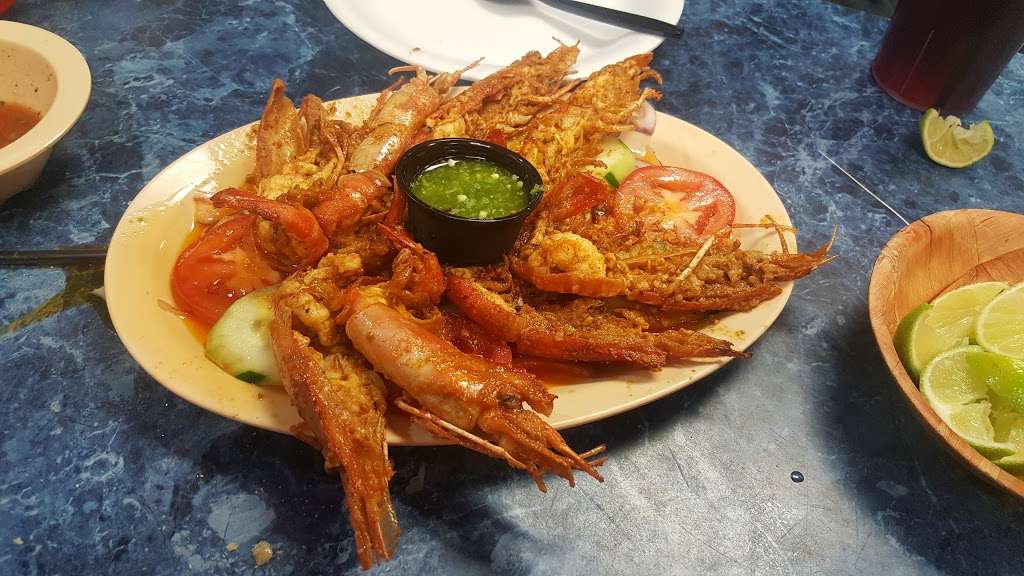 Mariscos La Palma | 24050 Alessandro Blvd, Moreno Valley, CA 92553, USA | Phone: (951) 807-3429