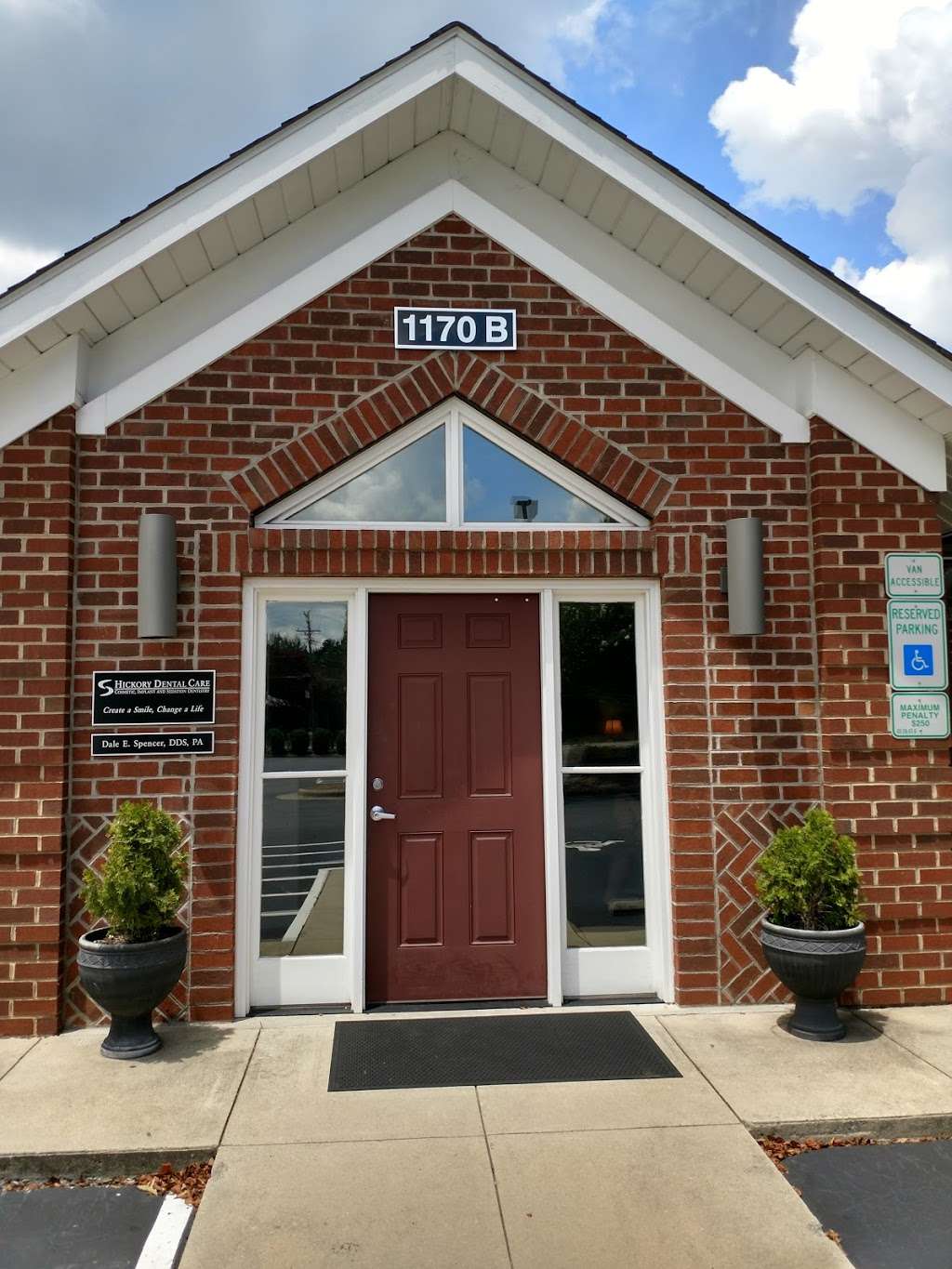 Hickory Dental Care | 1170 Fairgrove Church Rd SE suite b, Hickory, NC 28602 | Phone: (828) 328-6118