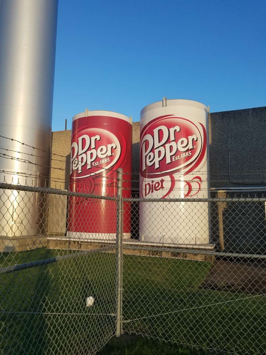 Dr Pepper Dallas-Fort Worth | 2304 Century Center Blvd, Irving, TX 75062, USA | Phone: (888) 377-3773