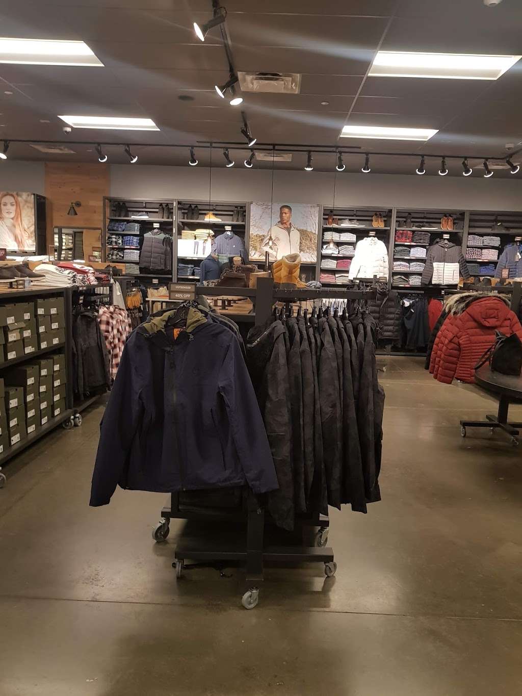 timberland store in great lakes crossing