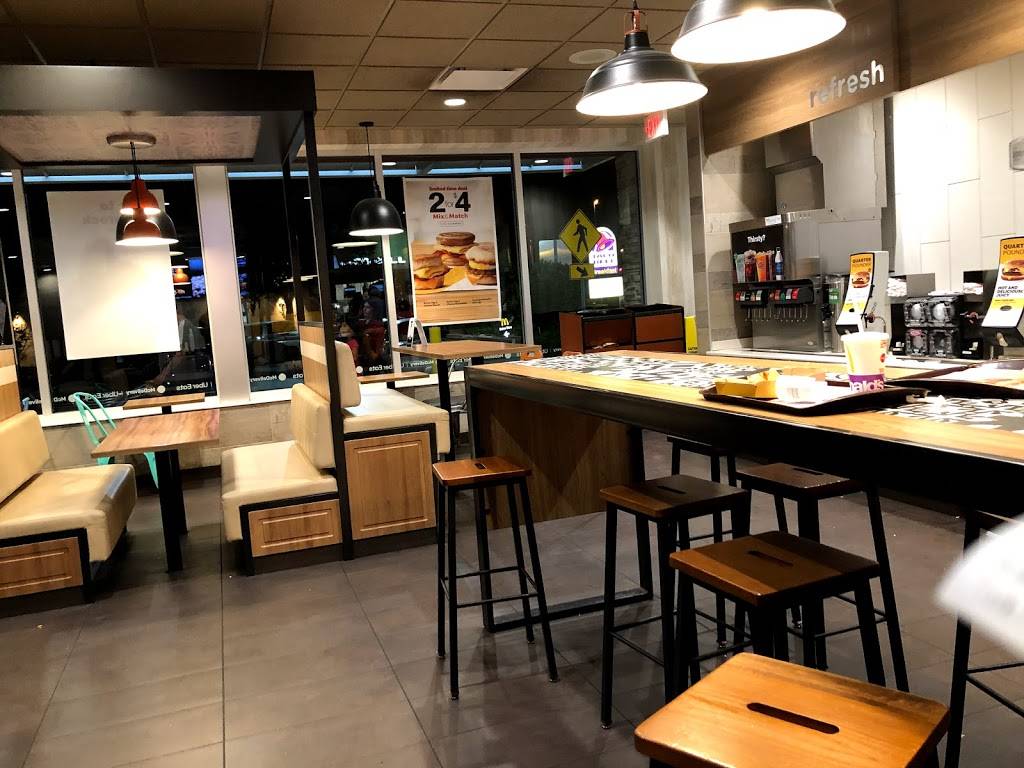 McDonalds | 6103 US Hwy 301 North, Ellenton, FL 34222, USA | Phone: (941) 723-3476