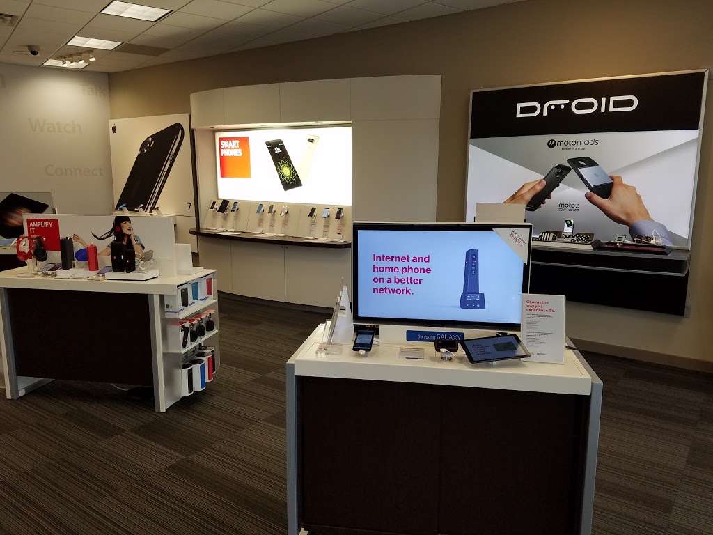 Verizon | 13818 Northwest Fwy, Houston, TX 77040, USA | Phone: (713) 690-1717