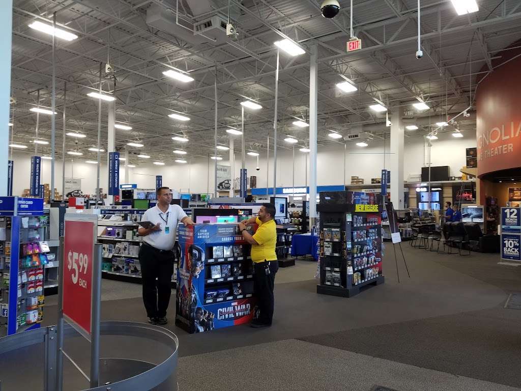 Best Buy | 2130 NJ-35, Holmdel, NJ 07733, USA | Phone: (732) 671-7123