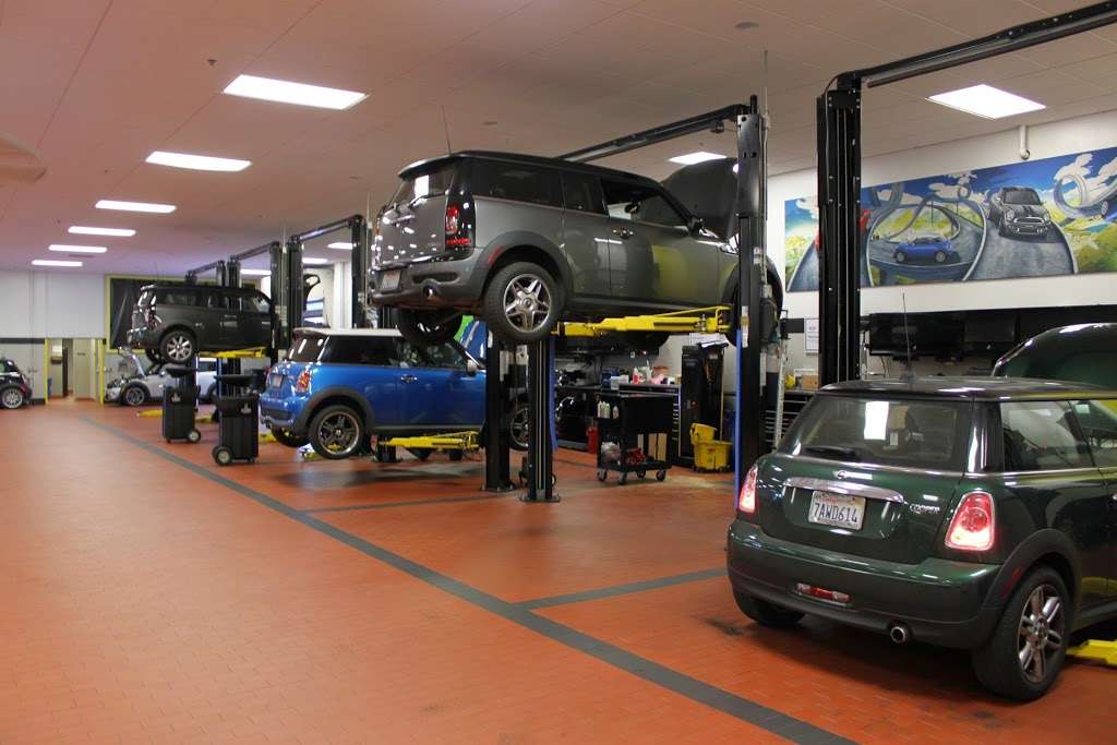 MINI of Marin | 5880 Paradise Dr, Corte Madera, CA 94925, USA | Phone: (415) 887-2194