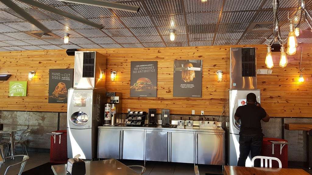 BurgerFi | 2477 E Sunrise Blvd, Fort Lauderdale, FL 33304, USA | Phone: (954) 835-5514
