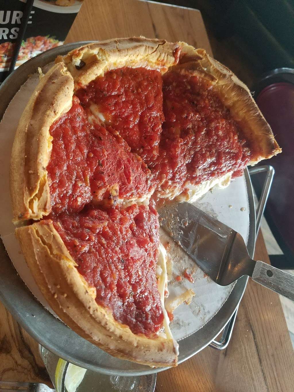 Giordanos | 2075 Ridge Rd, Minooka, IL 60447 | Phone: (815) 521-1222