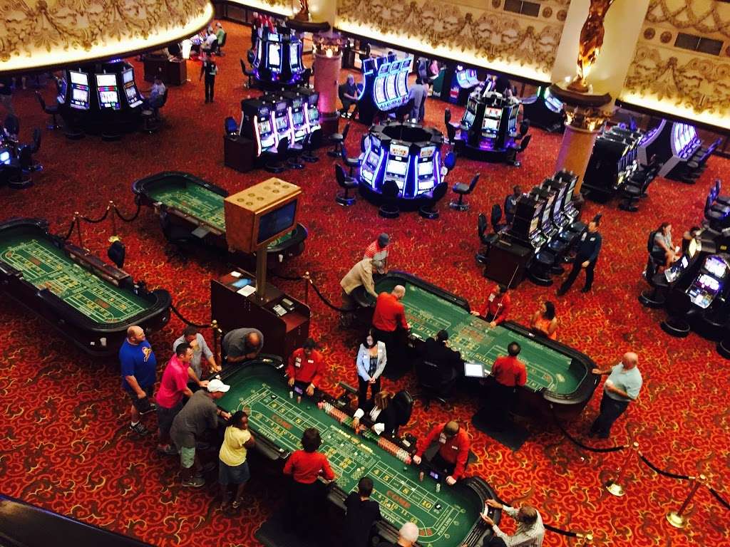 Ameristar Casino Hotel Kansas City | 3200 North Ameristar Drive, Kansas City, MO 64161, USA | Phone: (816) 414-7000