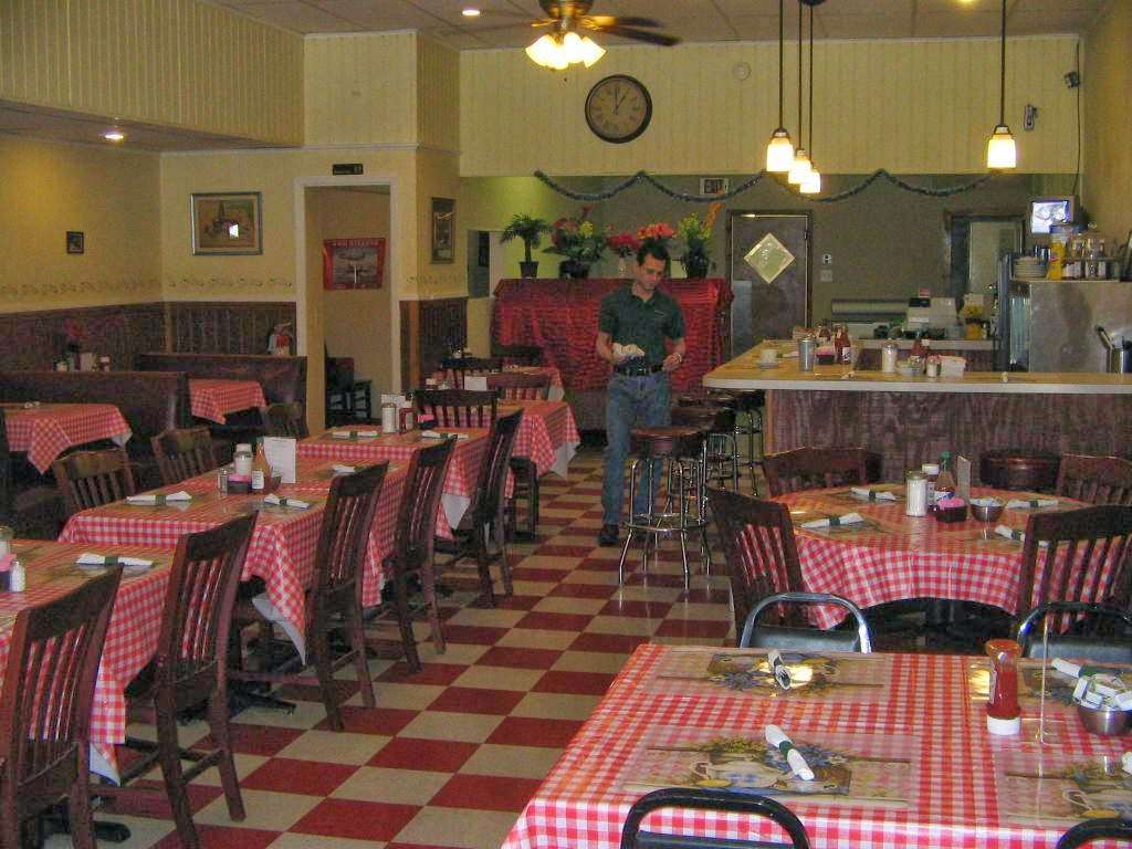 Slatington Diner | 662 Main St, Slatington, PA 18080, USA | Phone: (610) 767-4422
