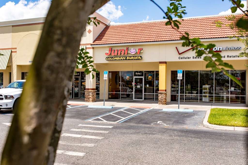 Junior Colombian Burger - Lee Vista Boulevard | 8255 Lee Vista Blvd, Orlando, FL 32829, USA | Phone: (407) 745-5052