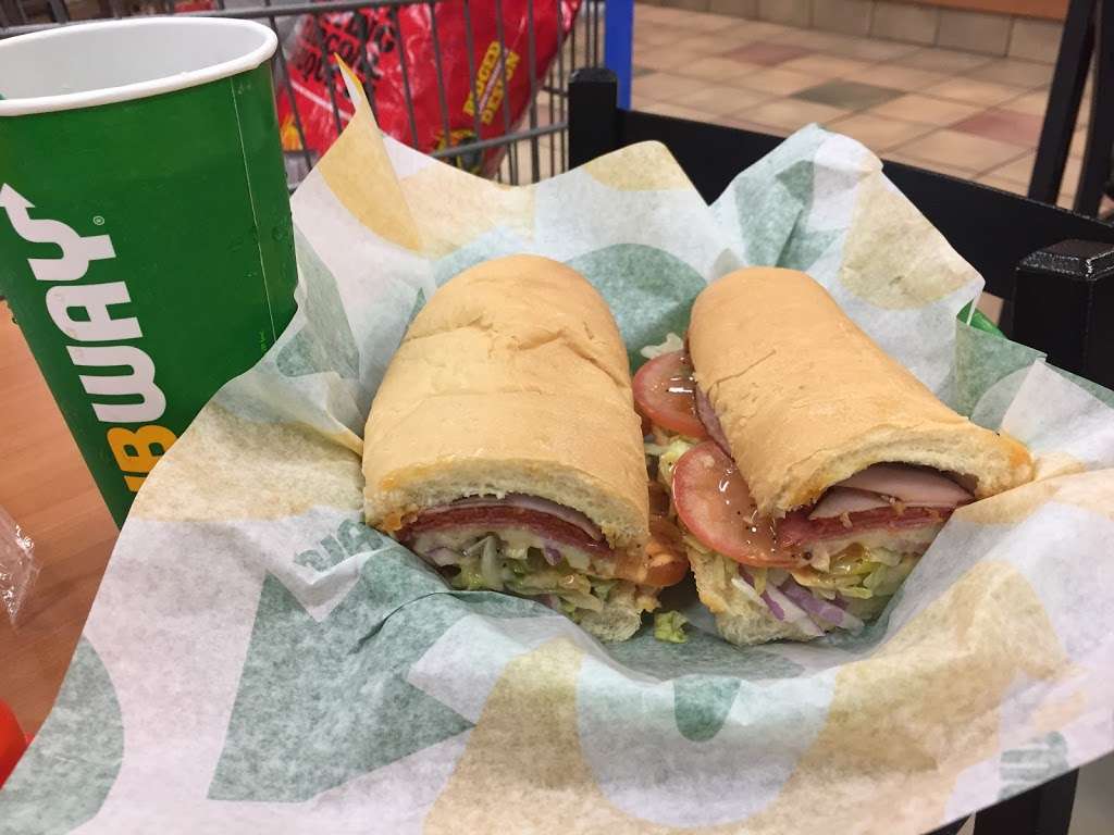 Subway | 2501 Lakeview Pkwy, Rowlett, TX 75088, USA | Phone: (972) 475-1111