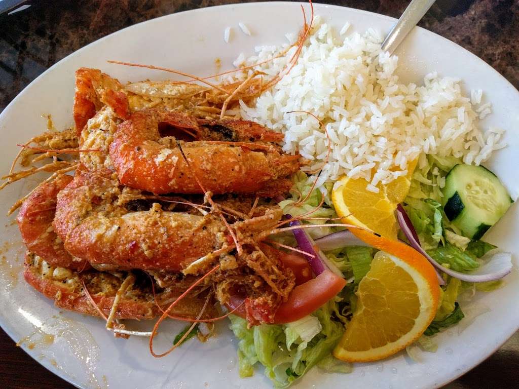 Las Tres Islas Marias | 1111 N Fairfield Rd, Round Lake Beach, IL 60073, USA | Phone: (847) 740-5120