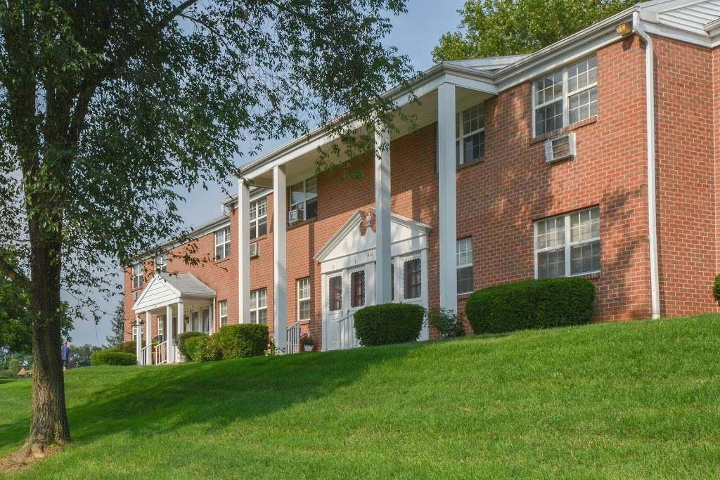 Manor House Apartments | 1415 Spencer Ave, Lancaster, PA 17603, USA | Phone: (717) 393-9610