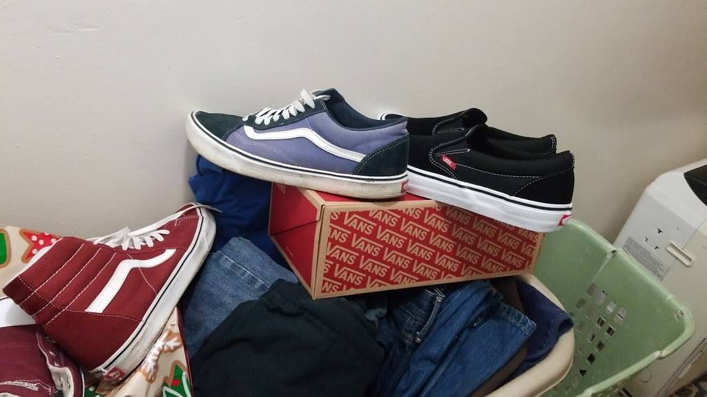 Vans | 8311 On the Mall, Buena Park, CA 90620, USA | Phone: (714) 995-2406