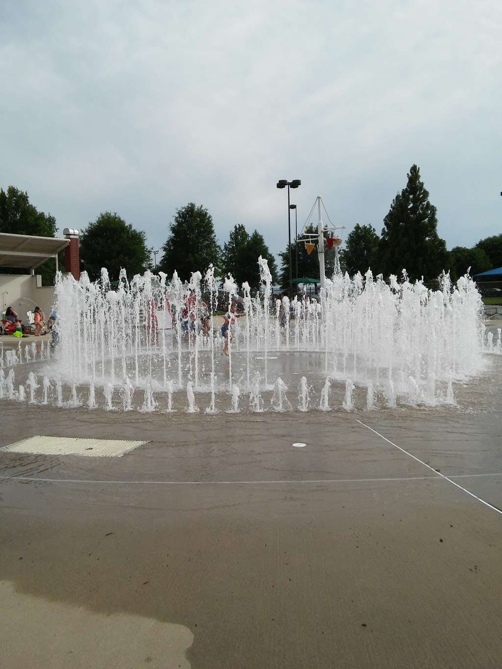 South Germantown Splash Park and Mini Golf | 18056 Central Park Cir, Boyds, MD 20847 | Phone: (301) 670-4685