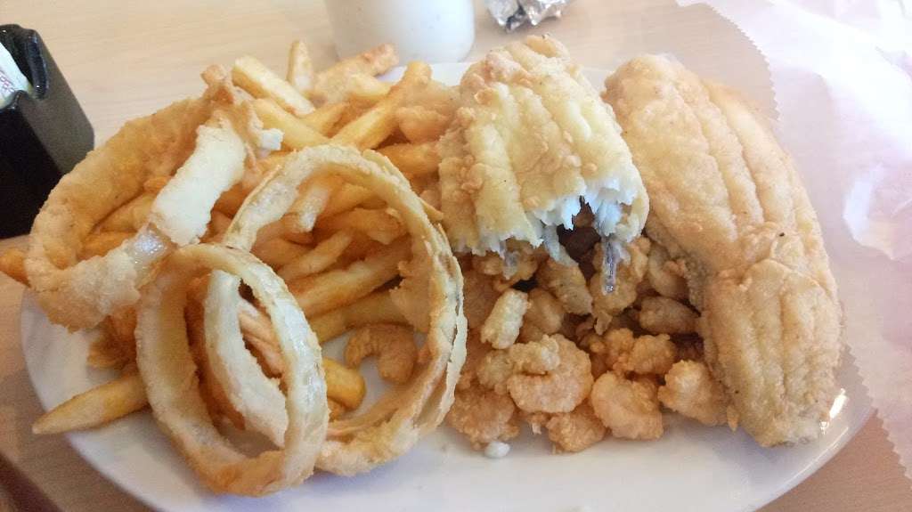 Captain Petes | 1855 N Aspen St, Lincolnton, NC 28092, USA | Phone: (704) 240-8006 Captain Petes | 1855 N Aspen St, Lincolnton, NC 28092, USA | Phone: (704) 240-8006