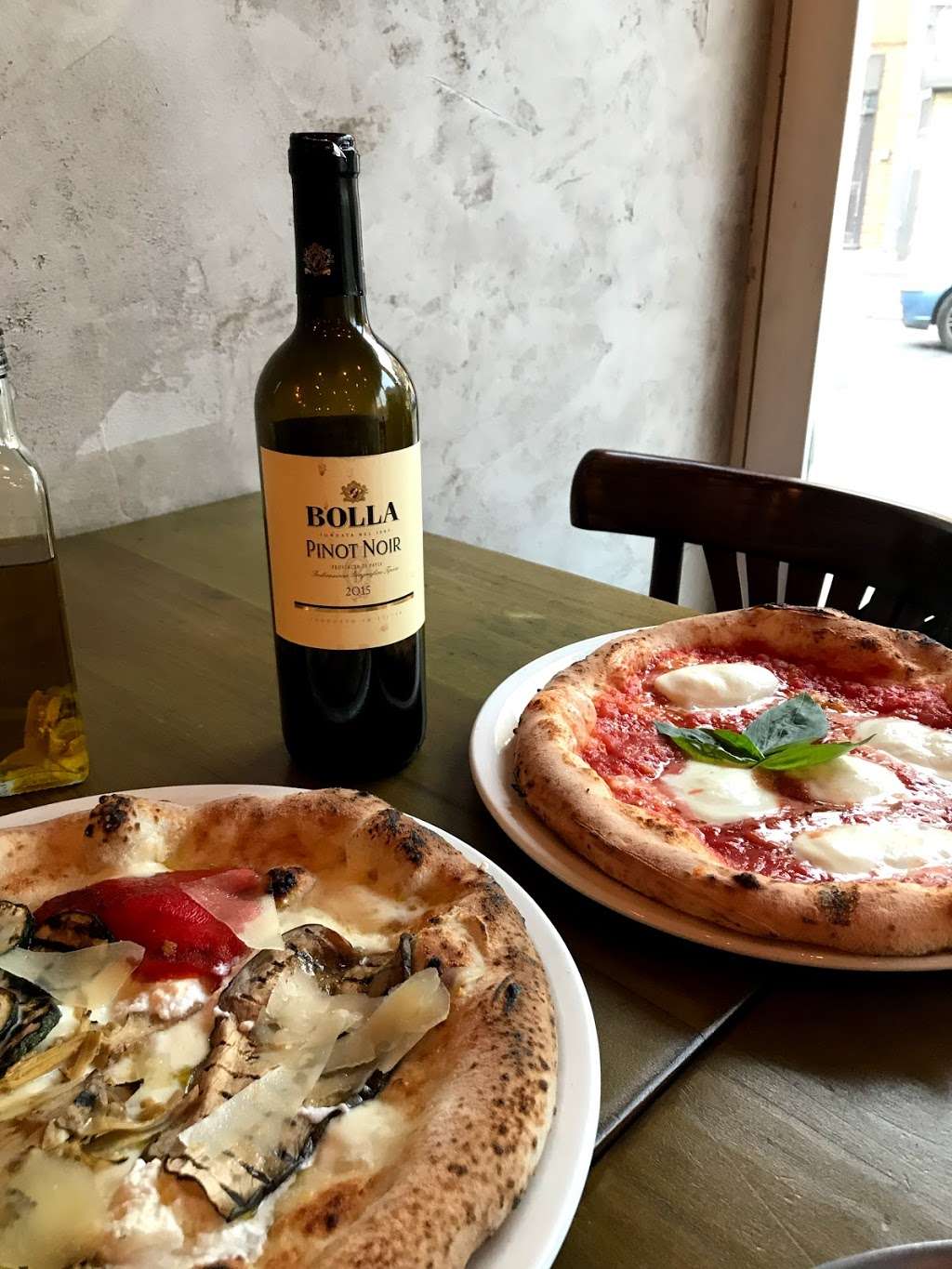 Pizzeria Di Camden | 195 Royal College St, London NW1 0SG, UK | Phone: 020 7284 3388