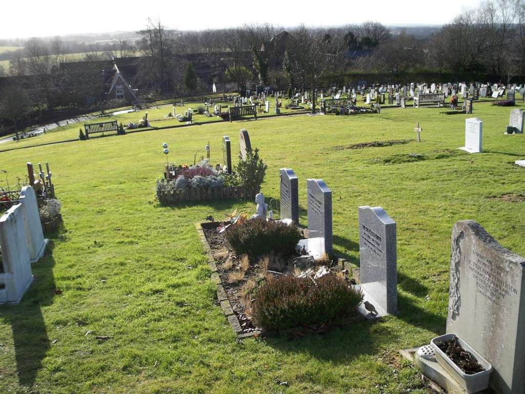 Redstone Cemetery | Philanthropic Rd, Redhill RH1 4DG, UK | Phone: 01737 276000
