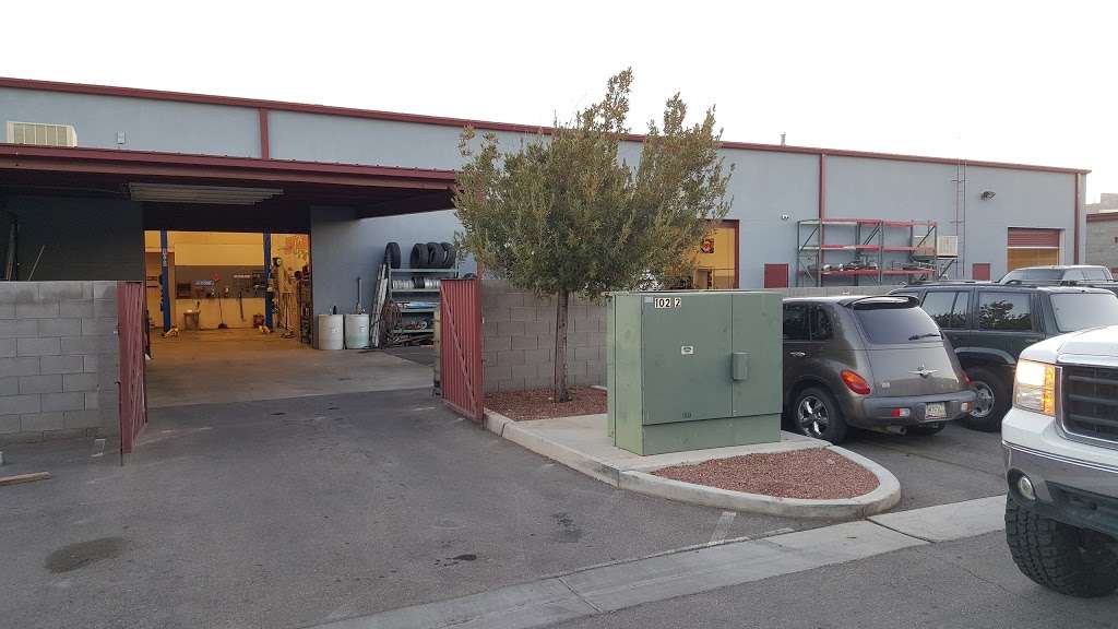 First Choice Auto | 1634 Foothill Dr, Boulder City, NV 89005, USA | Phone: (702) 294-1861