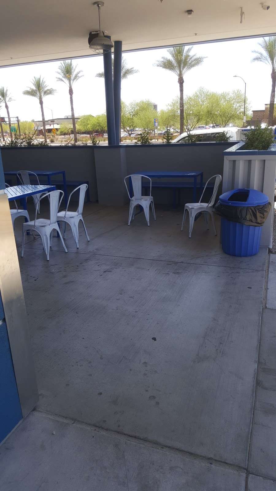 Dutch Bros | 6965 N 95th Ave, Glendale, AZ 85381, USA | Phone: (541) 955-4700