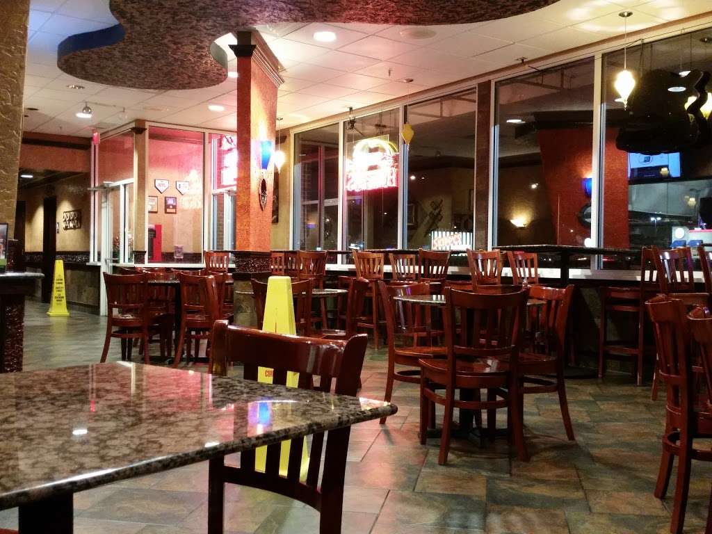 Skippys Gyros | 922 Randall Rd, St. Charles, IL 60174, USA | Phone: (630) 513-0900