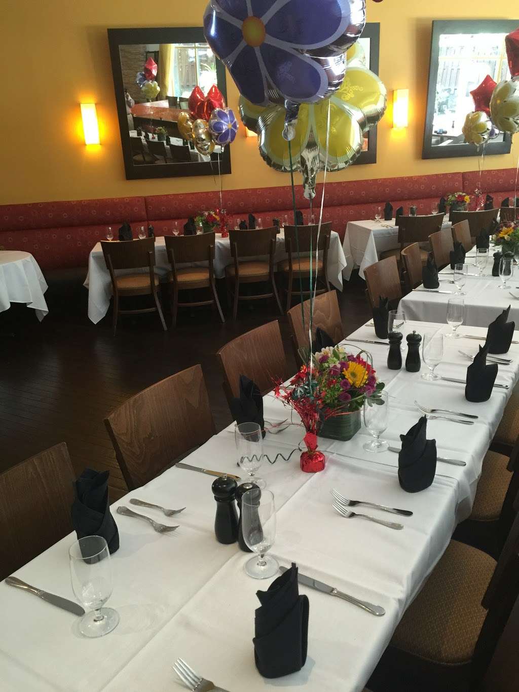 Brx American Bistro | 1025 I Seneca Road, Great Falls, VA 22066 | Phone: (703) 433-9050