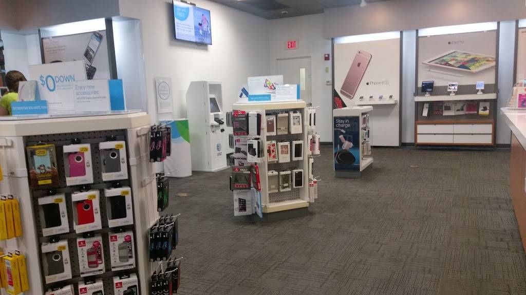 AT&T Store | 7640 Towne Center Pkwy Suite 119, Papillion, NE 68046, USA | Phone: (402) 339-2944