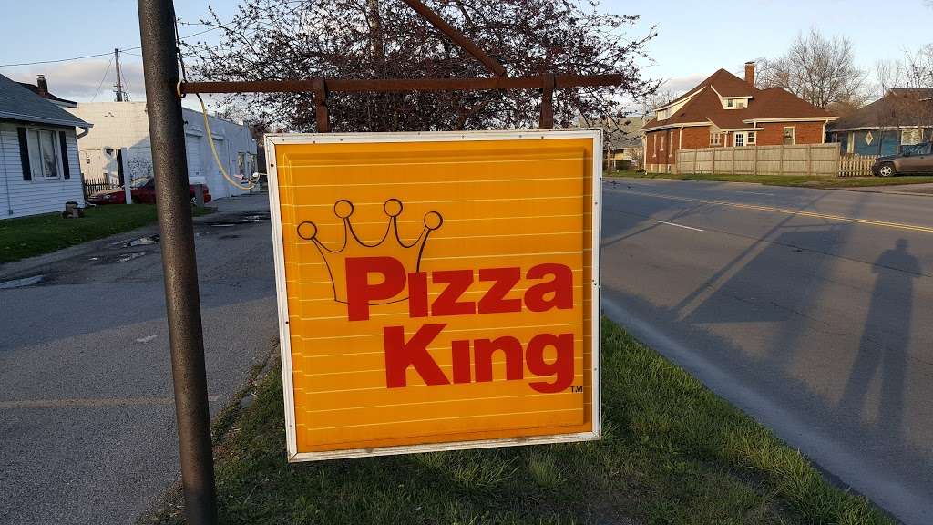 Pizza King | 315 W Broadway St, Fortville, IN 46040, USA | Phone: (317) 485-6418
