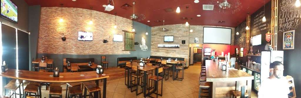 The 210 Pizza & Burger Bistro | 7627 Culebra Rd, San Antonio, TX 78251, USA | Phone: (210) 521-7666