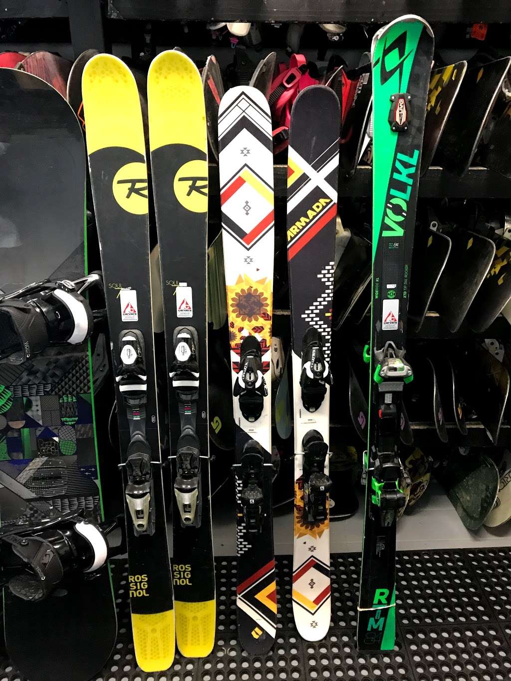 Big Bennys Board Rentals | 1238 CA-2, Wrightwood, CA 92397, USA | Phone: (760) 249-6300