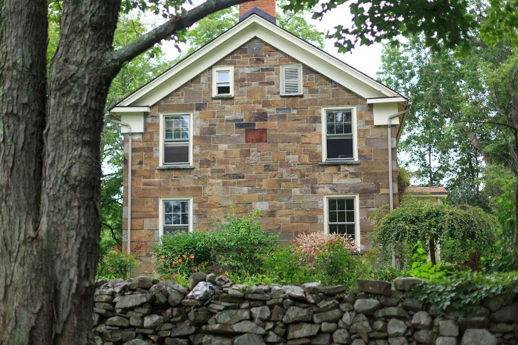 Hudson Valley Rose Bed and Breakfast | 570 Union School Rd, Middletown, NY 10941 | Phone: (845) 361-7116