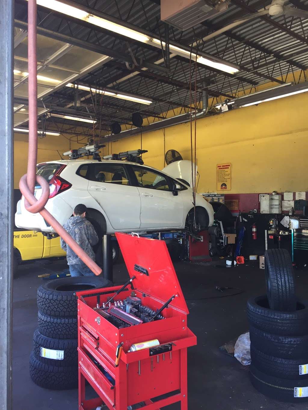 Mr. Tire Auto Service Centers | 425 Manchester Rd, Westminster, MD 21157, USA | Phone: (410) 751-7477