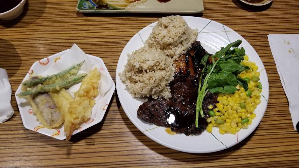 Gyotaku Japanese Restaurant - Niu Valley | 5728 Kalanianaʻole Hwy, Honolulu, HI 96821 | Phone: (808) 373-2731