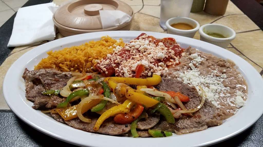 Gonzalezs Restaurant | 1740 W Chapman Ave, Orange, CA 92868 | Phone: (714) 602-9620