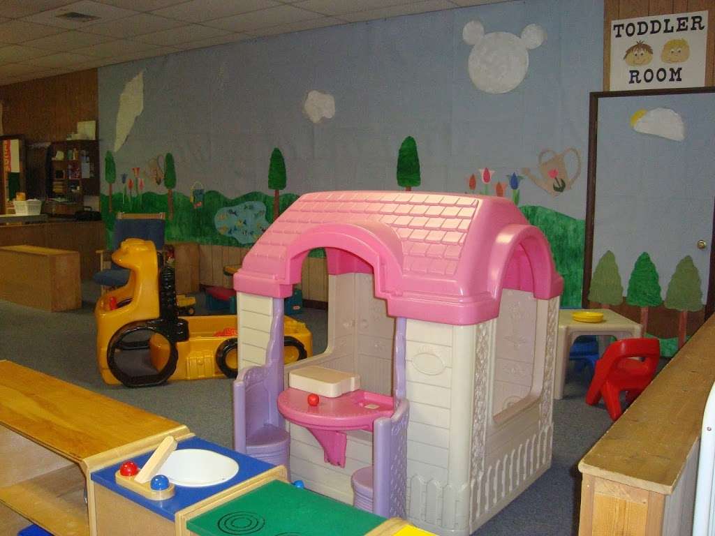 Little Wrangler Ranch Daycare & Preschool - 10189 N Delaware Dr, Bangor, PA  18013