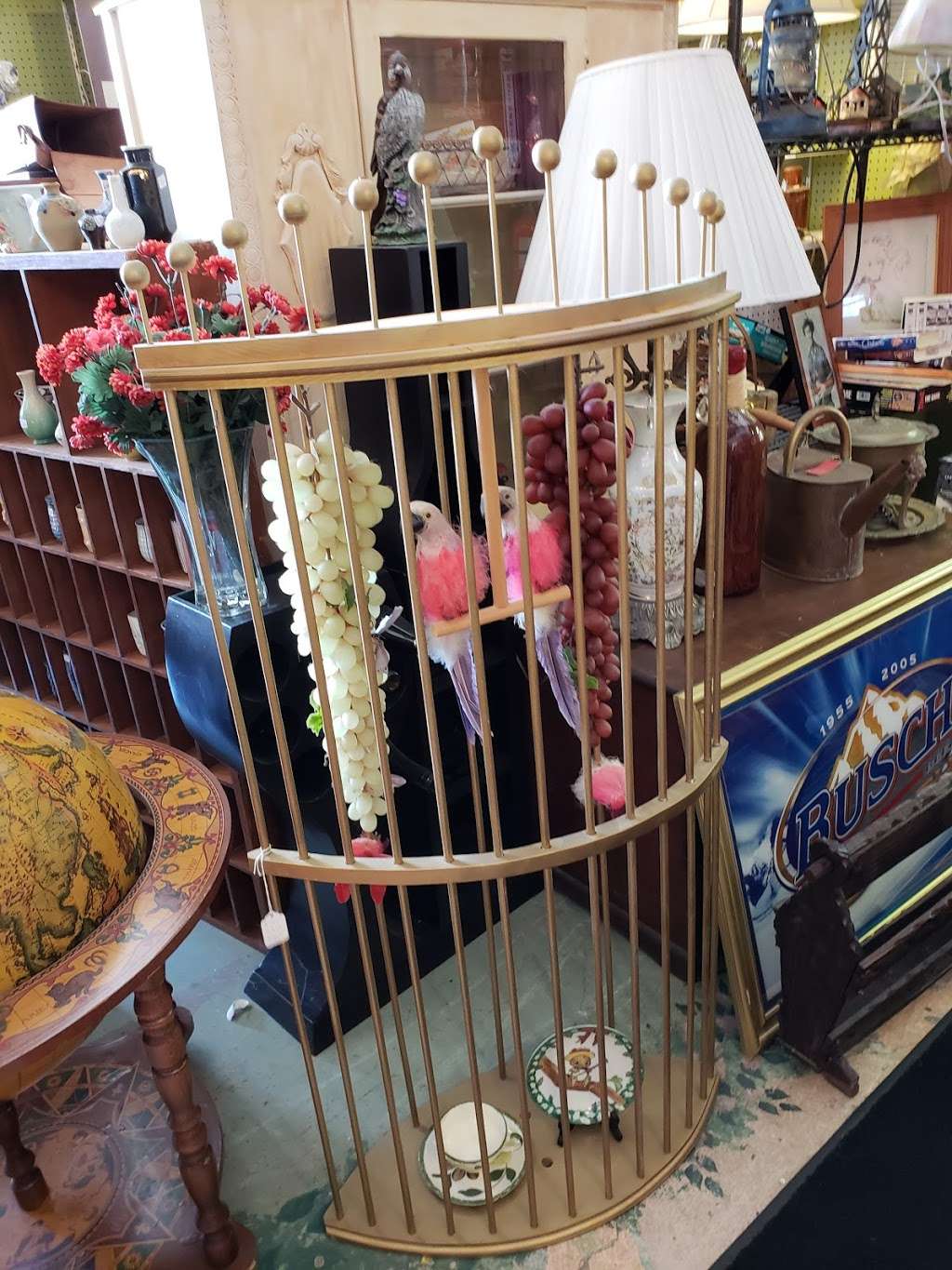 Antiques & Decor | 3202 S Main St, Stafford, TX 77477 | Phone: (281) 499-9669