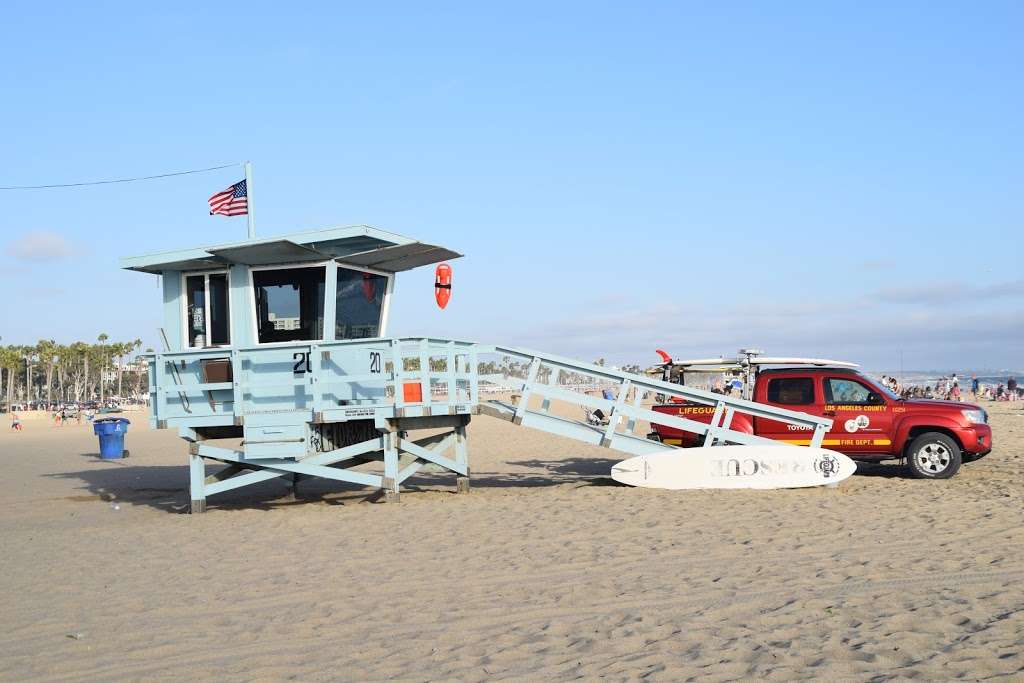 Lifeguard Tower 26 | 2559 Ocean Front Walk, Santa Monica, CA 90405, USA | Phone: (310) 394-3261